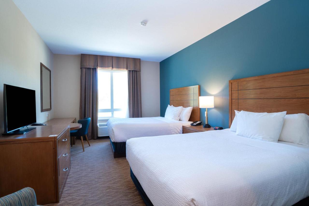 Sandman Hotel And Suites Squamish Exterior photo