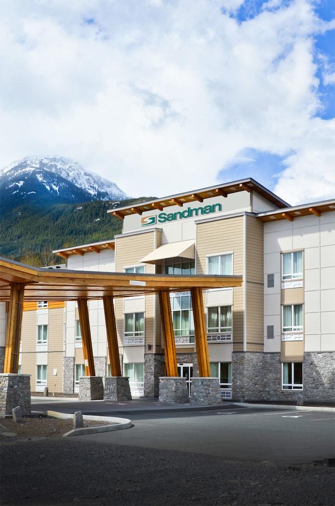 Sandman Hotel And Suites Squamish Exterior photo